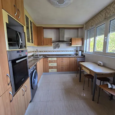 Tu Casa En - Parking Privado - Jardines Ajo