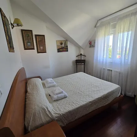 Ferienhaus Tu Casa En - Parking Privado - Jardines
